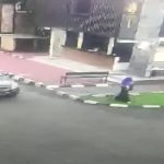 Ket poto, Gambar dari CCTV Mabes Polri seorang terduga teroris masuk ke Mabes Polri menyerang dengan brutal dengan senjata api,