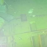 Ket Poto, kamera kapal MV Swift Rescue, ditangkap di kedalaman 838m, menunjukkan bagian lambung dari kapal selam yang tenggelam. (Ist)