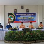 Bupati Jembrana I Nengah Tamba saat membuka musyawarah daerah ikatan persaudaraan haji indonesia kab. Jembrana di ponpes Nuris Banyubiru, Minggu (6/2).