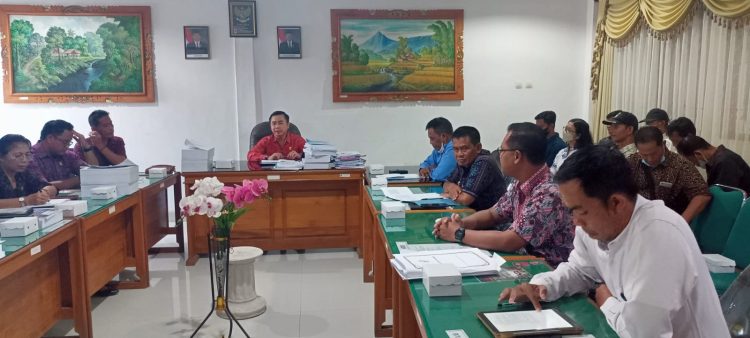 Ket poto: Rakor Komisi II DPRD Jembrana bersama dinas kelautan, perikanan dan perhubungan, pengurus himpunan nelayan Indonesia, PPN Pengambengan