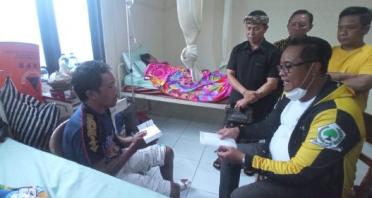 Ket photo: korban air bah yang selamat