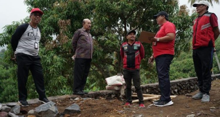 Ket poto: Wabup Arta Dipa Pantau Progres Proyek Infrastruktur