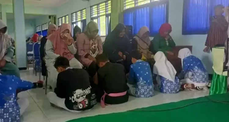 4c4defb95490ac7710af3a20f9c8acef68e9ed8a075840ad786a4581593a0ac0.0