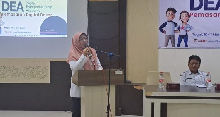 Ket poto: Kepala Dinas Komunikasi dan Informatika (Diskominfo) Kabupaten Tegal Nurhayati