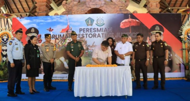 Ketpoto: Kejaksaan Negeri Jembrana meresmikan Rumah Restorative Justice Gria Rembug Adyaksa