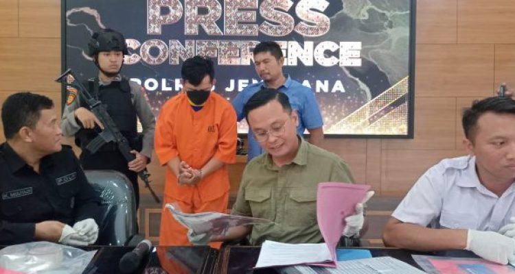 Ket poto: Polres Jembrana ungkap kasus pencurian di 9 SDN di Jembrana