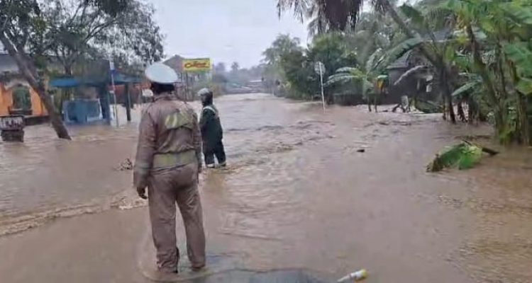 Ket poto: Jalan Denpasar Gilimanuk tepatnya di Desa Gumbrih Ket poto: Jalan Denpasar Gilimanuk tepatnya di Desa Gumbrih