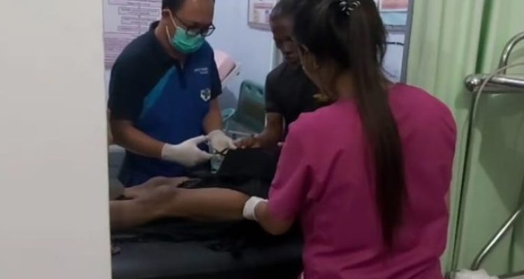 Ket poto: korban saat dirawat di Puskesmas Gilimanuk
