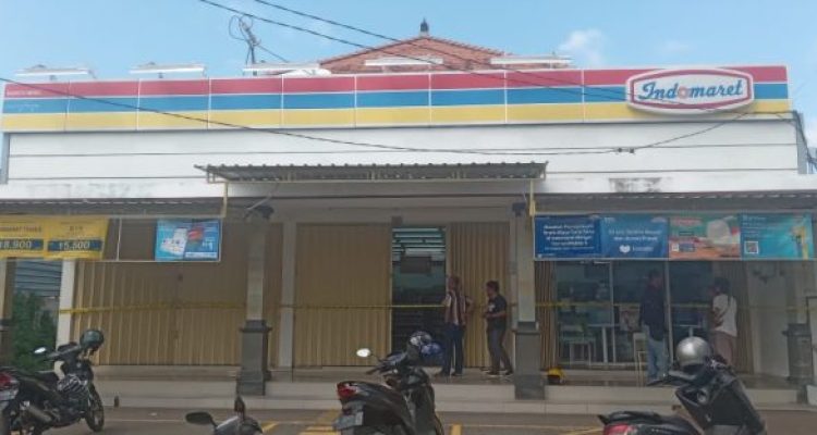 Ket poto: Salah satu toko modern berjejaringan dibobol maling, ATM BCA dirusak