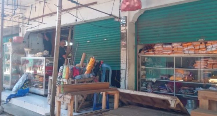 Ket poto: salah satu pedagang Pasar Negara yang bersiap-siap pindah ke relokasi