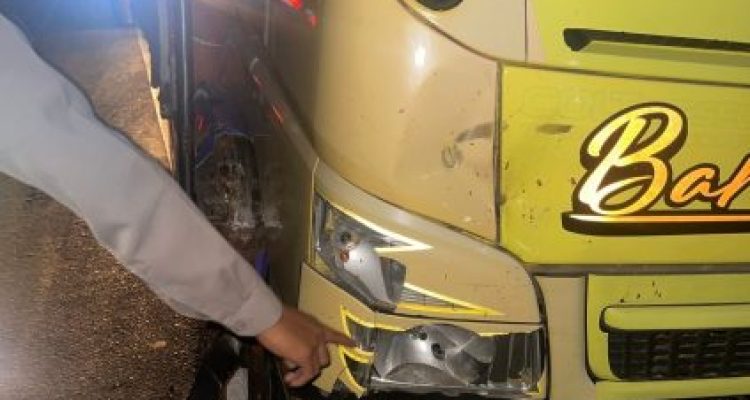 Ket poto: truk yang terlibat kecelakaan di Desa Banyubiru