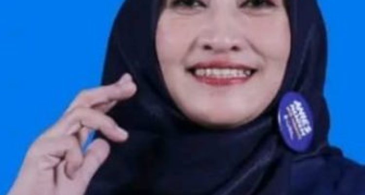 Ket poto: Caleg Dapil 2DPRD Tegal dari Partai Nasdem Eli Kartini Ket poto: Caleg Dapil 2DPRD Tegal dari Partai Nasdem Eli Kartini
