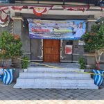 Ket poto: Kantor Desa Pohsanten dipasangi Police Line pasca kebakaran