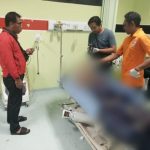 Ket poto: pihak kepolisian sedang mengecek korban di RSU Negara