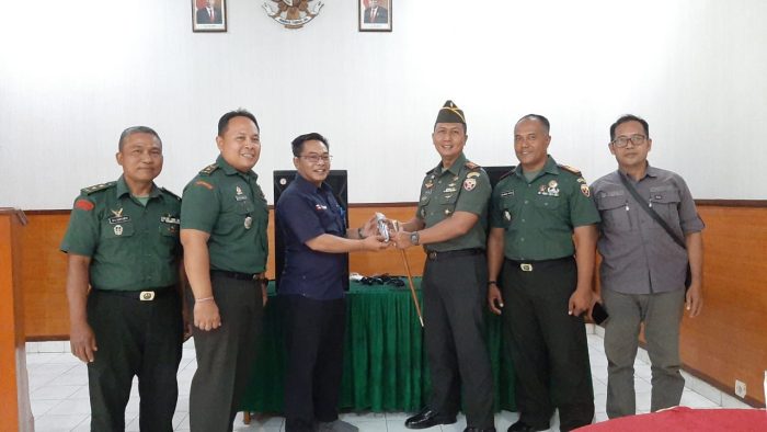 Ea961877 6cc0 4148 9f39 F1ec579f1230