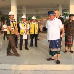 Ket poto: Bupati Jembrana tinjau perehaban Anjungan Cerdas Rambut Siwi