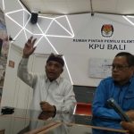 Ket poto: Ketua SMSI Bali, Emanuel Dewata Oja bersama Ketua KPU Bali, I Dewa Agung Gede Lidartawan