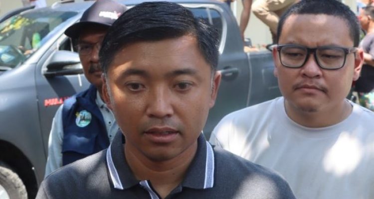 Ket poto: Kapolres Jembrana AKBP I Dewa Gde Juliana didampingi Kasar Reskrim Polres Jembrana