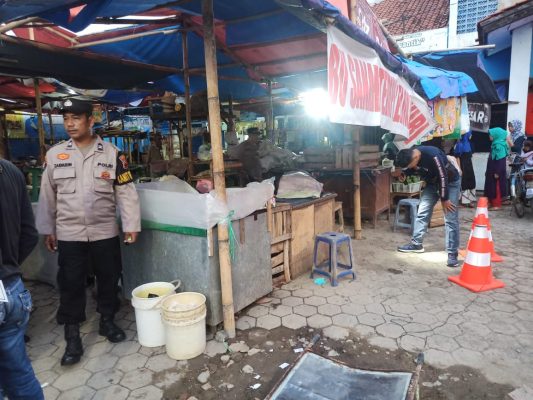 Ket poto: lokasi temuan mayat di pasar Randugunting