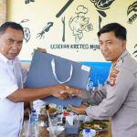 Ket poto: Bupati Jembrana I nengah Tamba bersama AKBP Dewa Gde Juliana saat berpamitan