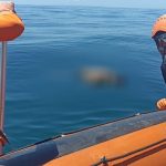 Ket poto: Tim Sar Gabungan evakuasi korban terseret arus di Pantai Pengeragoan Ket poto: Tim Sar Gabungan evakuasi korban terseret arus di Pantai Pengeragoan