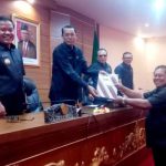 Suasana Rapat Paripurna Dprd Bnagli Dengan Agenda Penyamapian Pemandangan Umum Fraksi