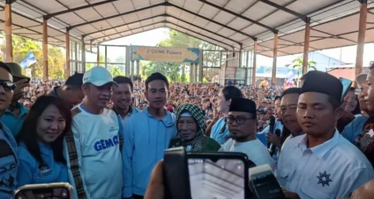 Ket poto: Gibran Poto bersama saat melakukan kampanye di Bayuwangi
