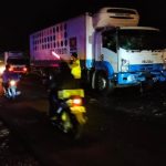 Ket poto: truk tronton yang terlibat kecelakaan di Desa Pangyangan, Jembrana