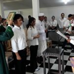 Ket poto: petugas TPS diambil sumpah