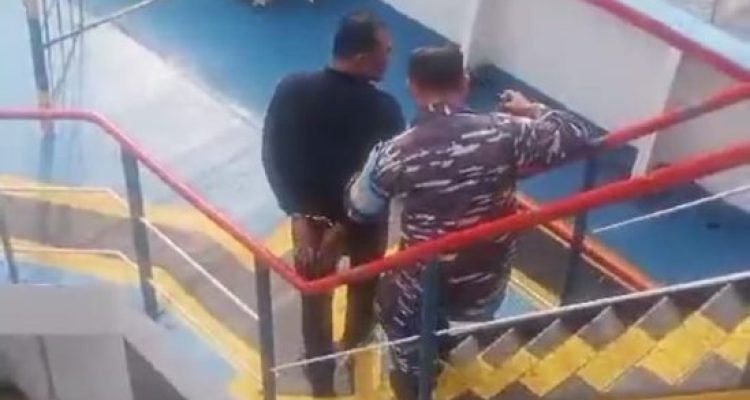 Ket poto: salah satu pelaku berhasil diamankan diatas kapal sebelum kabur ke Jawa