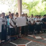 Ket poto: massa kembali datangi PPK Kecamatan Pekutatan