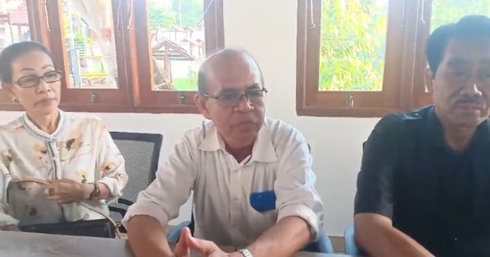 Ket poto: juru bicara kuasa hukum korban bernama Donatus Openg