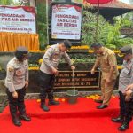 Ket poto: penampungan air bersih di banjar Petapan kaja di resmikan Kapolres Jembrana Ket poto: penampungan air bersih di banjar Petapan kaja di resmikan Kapolres Jembrana