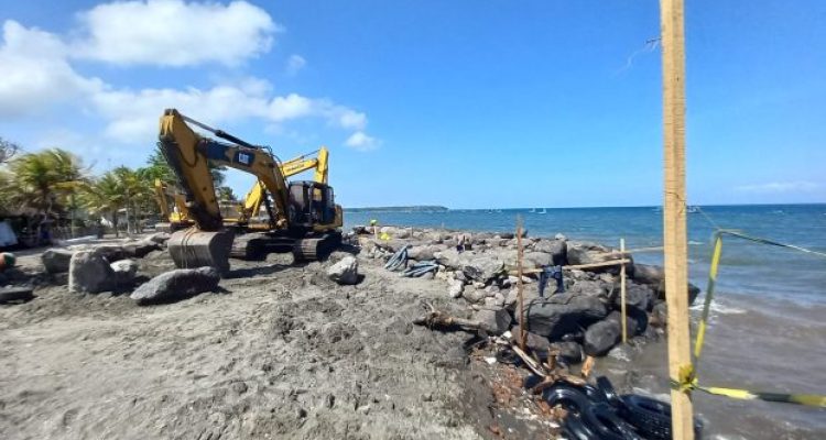 Ket poto: Senderan Pantai Pebuahan Ket poto: Senderan Pantai Pebuahan