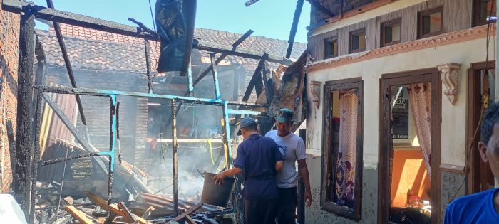 Ket poto: kondisi rumah korban setelah terjadi kebakaran