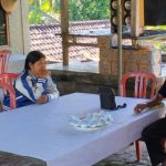 Ket poto: Suasana dirumah duka TKI yang bekerja di Jepang. Istri dan ayah korban