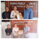 Ket poto: KPU Jembrana serahkan berita acara vermin dan hasil tes kesehatan kepada kedua LO bakal pasangan calon Bupati Jembrana