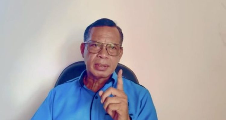 Ket foto: Ketua Serikat Media Siber Indonesia (SMSI) Provinsi Bali Emanuel Dewata Oja (Edo) menyampaikan pendapatnya terkait laporan Dinas Kominfo Tabanan kepada Dewan Pers atas pemberitaan 17 media online yang diduga melanggar Kode Etik Jurnalistik Ket foto: Ketua Serikat Media Siber Indonesia (SMSI) Provinsi Bali Emanuel Dewata Oja (Edo) menyampaikan pendapatnya terkait laporan Dinas Kominfo Tabanan kepada Dewan Pers atas pemberitaan 17 media online yang diduga melanggar Kode Etik Jurnalistik