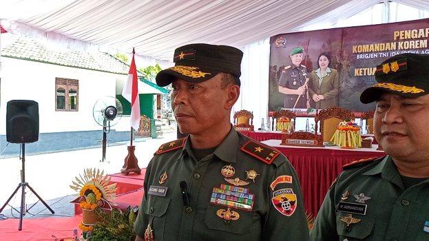 Ket poto: Danrem 163/Wira Satya Brigjen TNI IDA IDewa Agung Hadisaputra, S.H. didampingi Dandim 1617 Jembrana