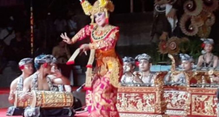 Ket poto: Ilustrasi Tari Bali Ket poto: Ilustrasi Tari Bali