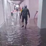 ket poto: Kondisi Pasar Umum Negara saat kebanjiran di lantai 1