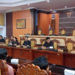 Ket poto: DPRD Jembrana undang tenaga kontrak atau non ASN Pemkab Jembrana diruang sidang Paripurna Ket poto: DPRD Jembrana undang tenaga kontrak atau non ASN Pemkab Jembrana diruang sidang Paripurna