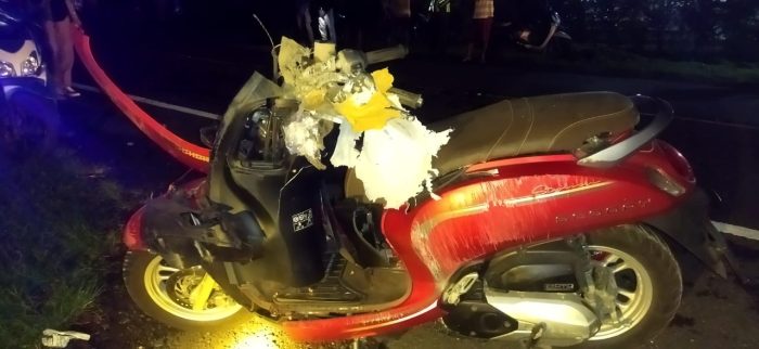 Ket poto: Sepeda motor korban meninggal dunia akibat jalan berlobang
