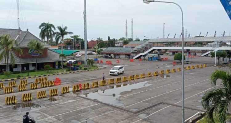 Ket poto: Situasi Pelabuhan Gilimanuk pada Kamis (02/01/2025) Ket poto: Situasi Pelabuhan Gilimanuk pada Kamis (02/01/2025)