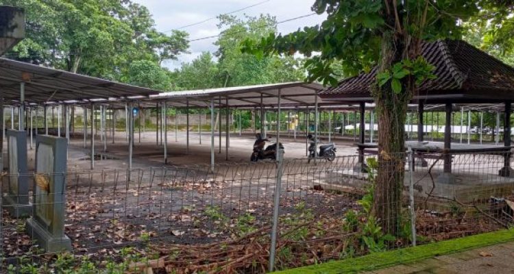 Ket poto: Area Parkir Pemkab Jembrana