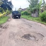 Ket poto: alah satu jalan yang rusak di Kabupaten Jembrana Ket poto: alah satu jalan yang rusak di Kabupaten Jembrana