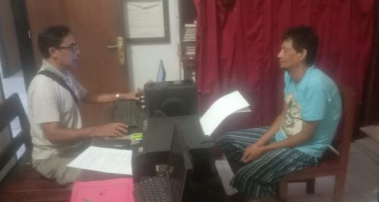 Ket poto: Petugas Kepolisian saat memintai keterangan kepada pelaku pencurian di salah satu warung di Des Pulukan