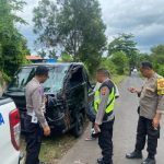 Ket poto: Satlantas Polres Jembrana amankan kendaraan pikap yang terparkir di Desa Baluk