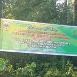 Ket poto: Banner “Selamat Datang Kejaksaan” di Desa Sumber Anom