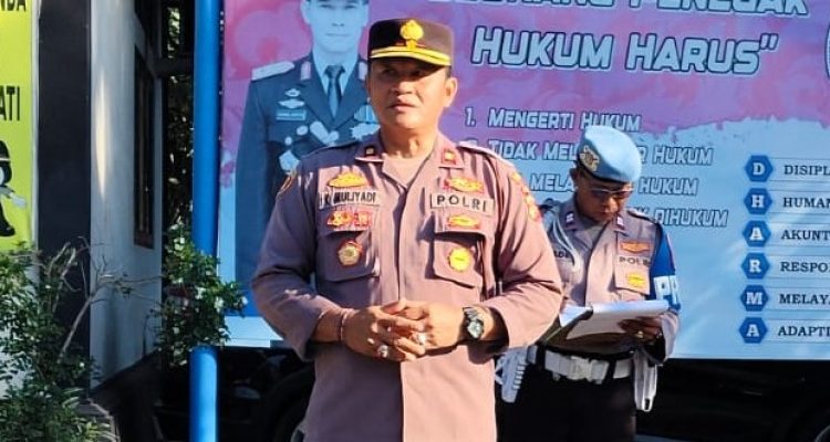 Ket poto: Kapolsek Kawasan Pelabuhan Gilimanuk, Kompol I Komang Muliyadi Ket poto: Kapolsek Kawasan Pelabuhan Gilimanuk, Kompol I Komang Muliyadi